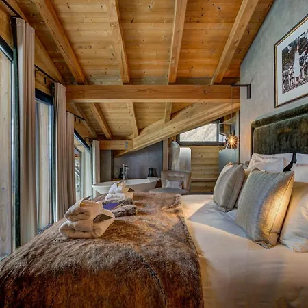 아파트 Chalet Cortina Luxury Living Winter Wonderland