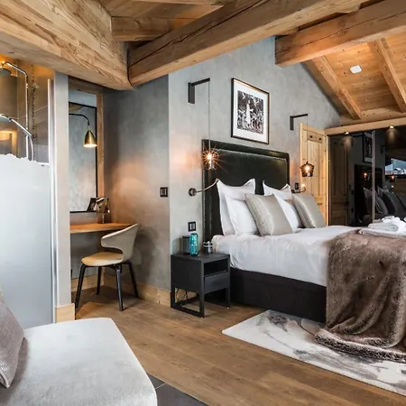 아파트 Chalet Cortina Luxury Living Winter Wonderland